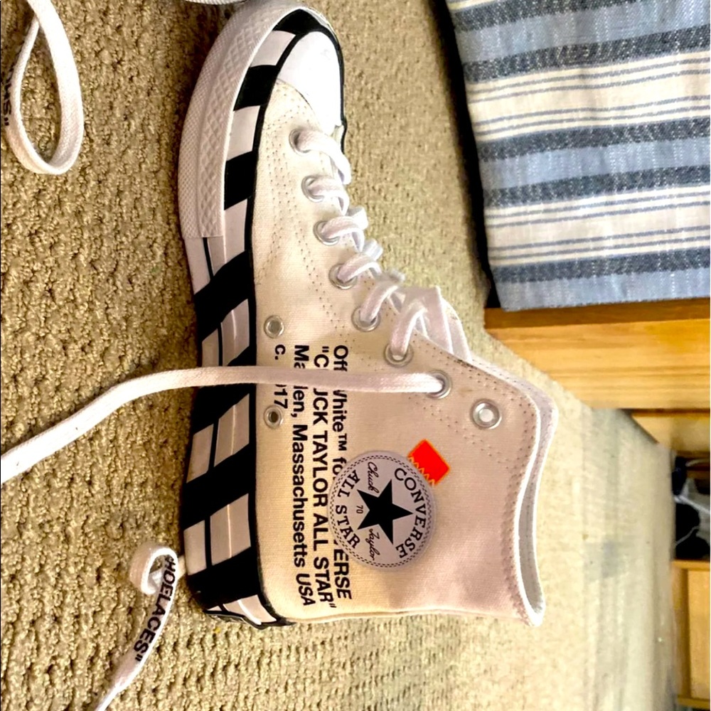 Gently used Off White Converse. Only worn once and authenticity guaranteed!